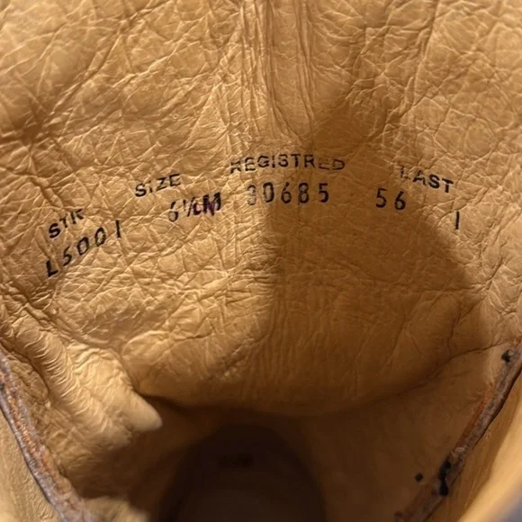 🔥Circle G Distressed Brown Embroidered Heeled Boots🔥 - Picture 4 of 7